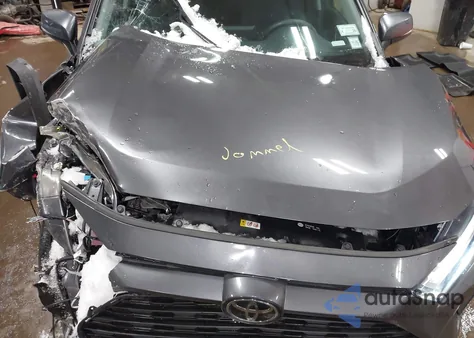 2024 Toyota Rav4 Xle z USA, uszkodzony, nr VIN 2T3P1RFV8RC442232